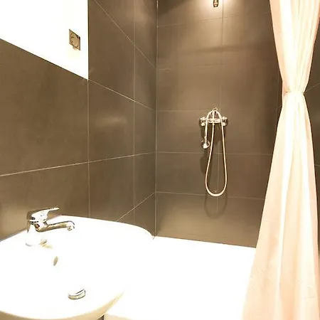 3 Bros' Hostel Cieszyn